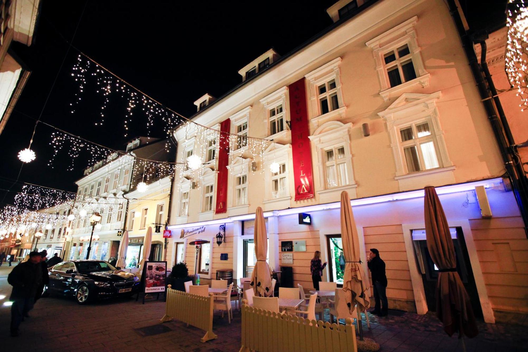 Hotel Actum Kranj Exteriör bild