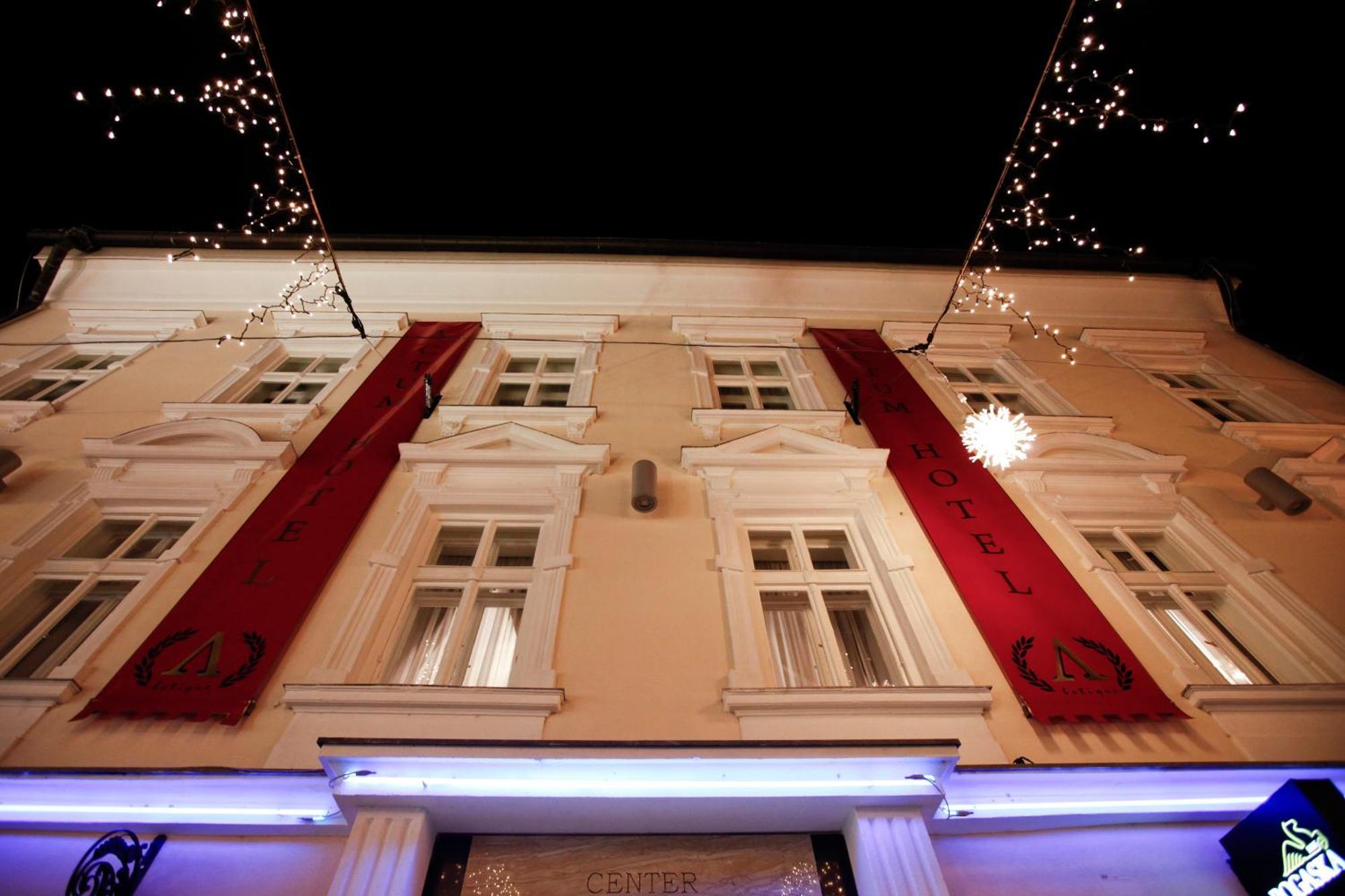 Hotel Actum Kranj Exteriör bild