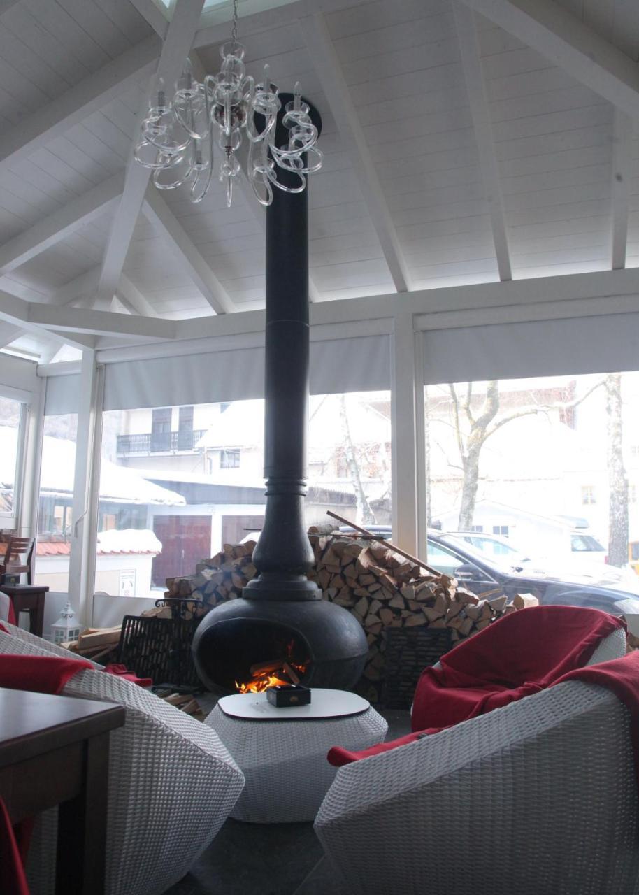 Hotel Actum Kranj Exteriör bild